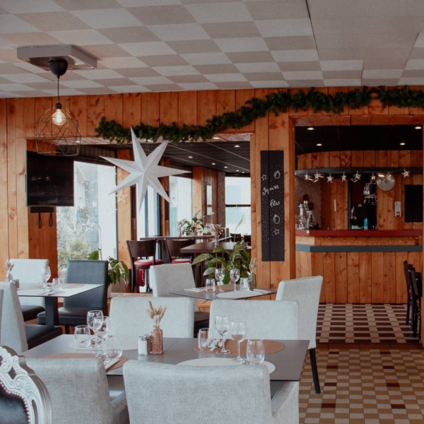 Repas de groupe - Le Roulis - restaurant OUISTREHAM - manger a OUISTREHAM